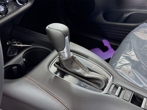 New 2026 Honda HR-V Sport image 9