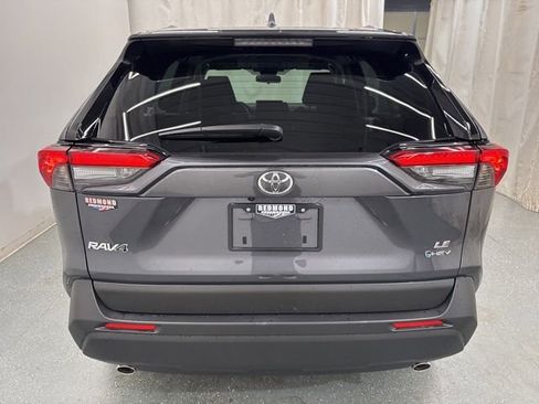 Used 2025 Toyota RAV4 LE AWD/4WD image 7