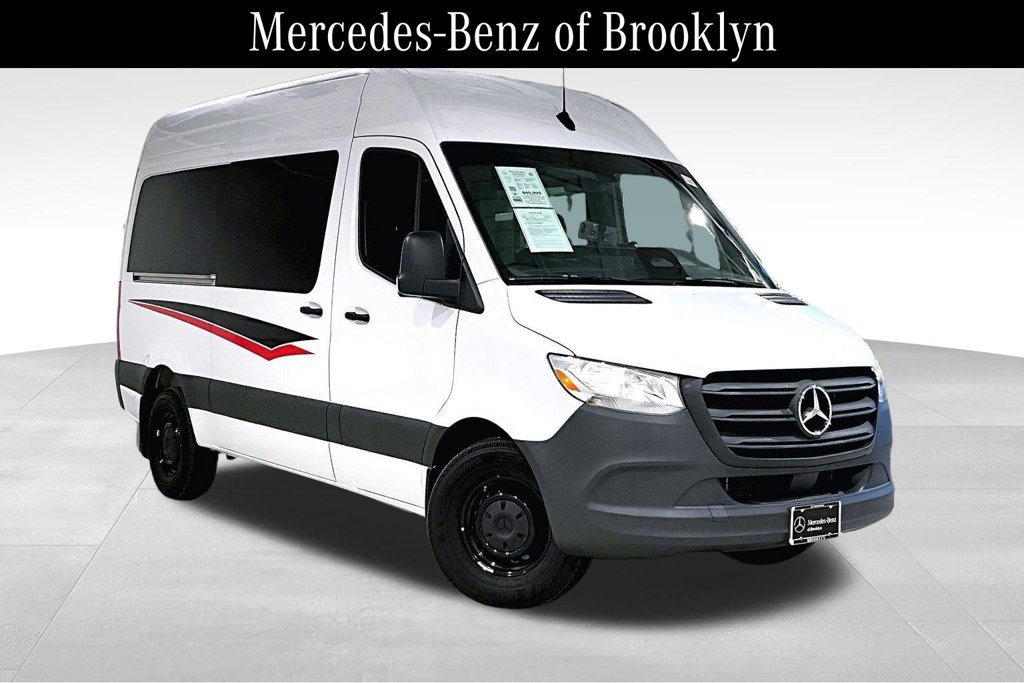 Used 2025 Mercedes-Benz Sprinter 2500 image 1