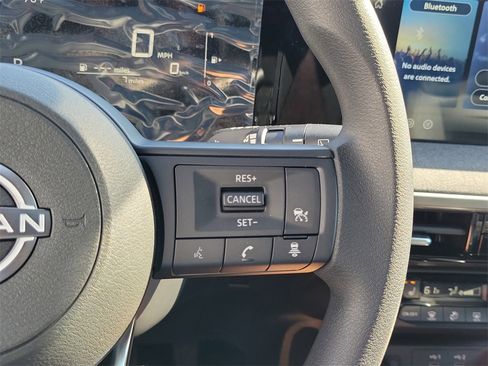 New 2026 Nissan Kicks SV w/ SV Premium Package image 7