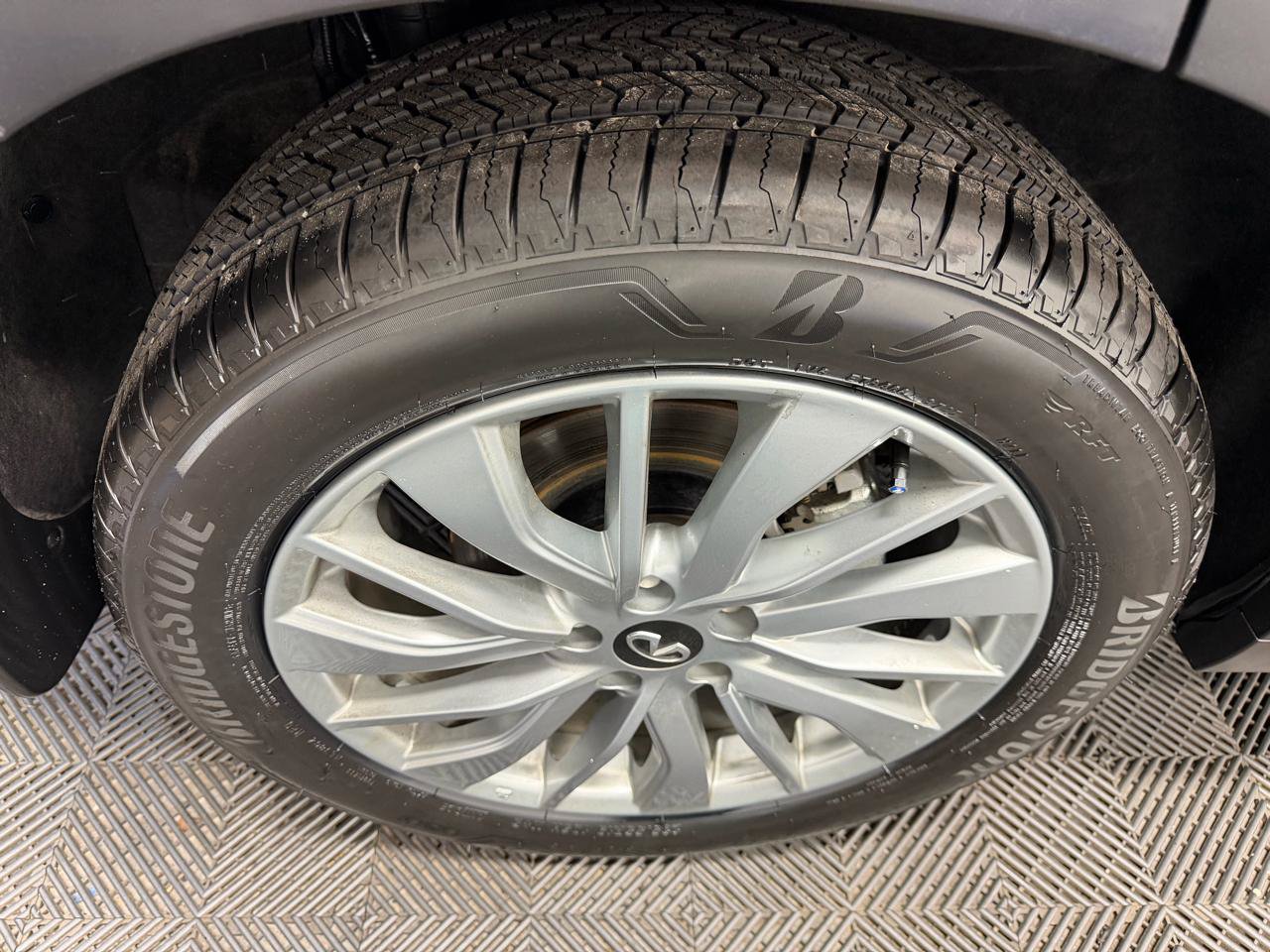 Used 2023 INFINITI QX50 Pure AWD/4WD image 37