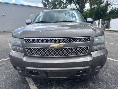 Used 2011 Chevrolet Tahoe LTZ AWD/4WD image 2