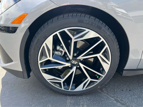 Certified 2024 Hyundai Ioniq 6 SEL AWD/4WD image 13