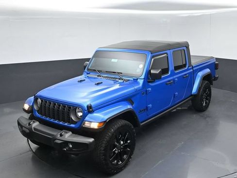 Used 2025 Jeep Gladiator Sport AWD/4WD image 37