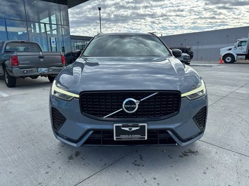 Used 2023 Volvo XC60 B5 Plus image 9