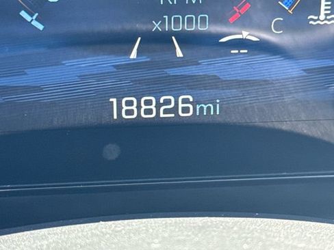 Used 2026 Chevrolet Equinox LT w/ Convenience Package II AWD/4WD image 19