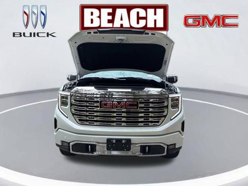Used 2025 GMC Sierra 1500 Denali w/ Denali Reserve Package AWD/4WD image 18