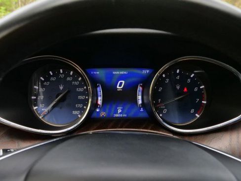 Used 2019 Maserati Quattroporte S image 7