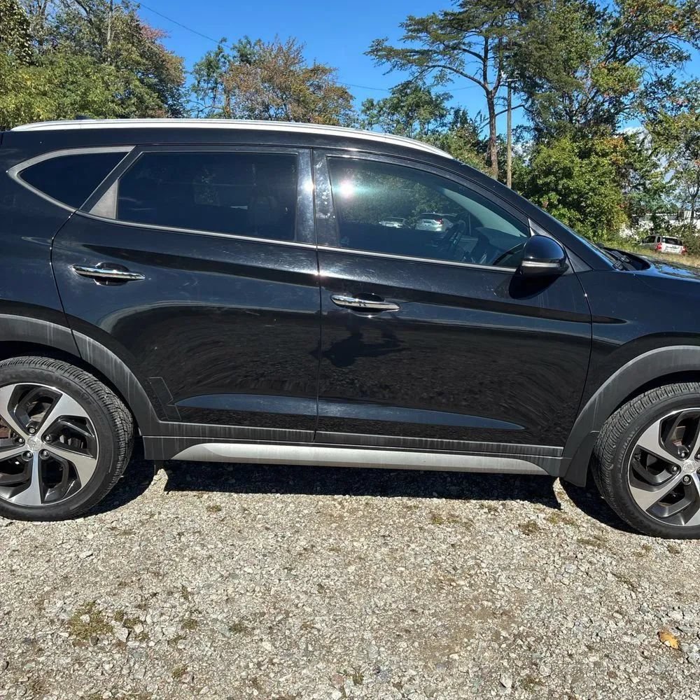 Used 2017 Hyundai Tucson Limited w/ Cargo Package AWD/4WD image 11