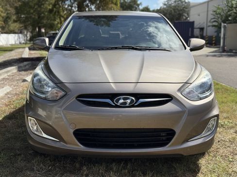 Used 2013 Hyundai Accent GLS w/ Premium Pkg FWD image 10