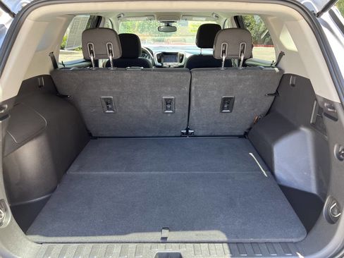 Used 2020 GMC Terrain SLE image 29