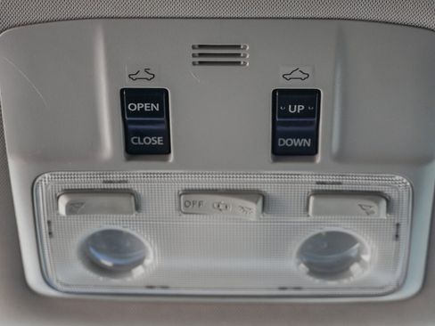 Used 2014 Toyota Corolla S image 29