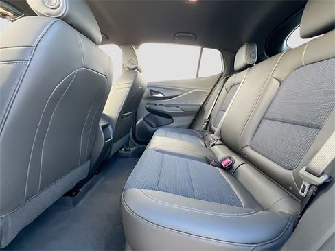 New 2026 Buick Envista Preferred image 17