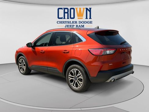 Used 2020 Ford Escape SEL AWD/4WD image 3
