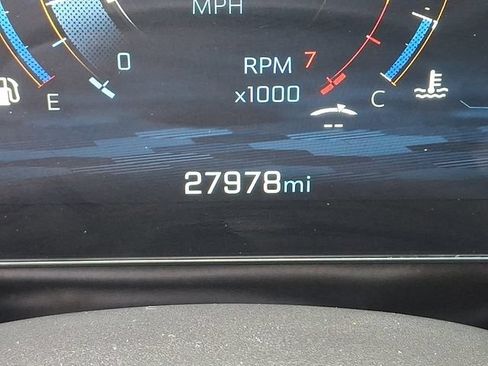 Used 2025 Chevrolet Equinox LT FWD image 20
