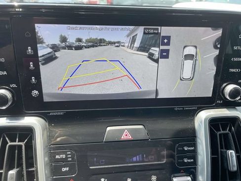 Certified 2023 Kia Sorento SX AWD/4WD image 4