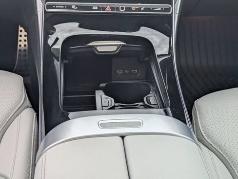 Used 2026 Mercedes-Benz C 300 Sedan image 19