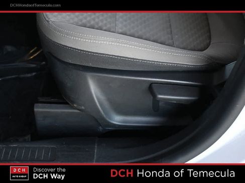 Used 2022 Ford Escape SE image 17