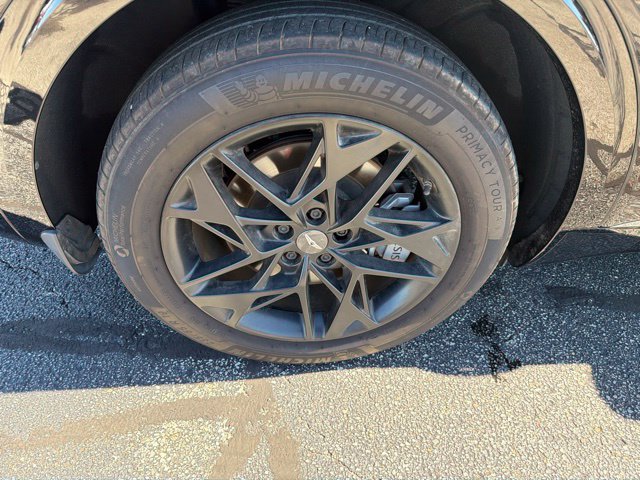 Used 2024 Genesis GV70 2.5T w/ Advanced Package AWD/4WD image 9