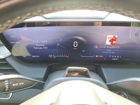 Used 2025 Buick Enclave Avenir w/ Super Cruise Package image 21