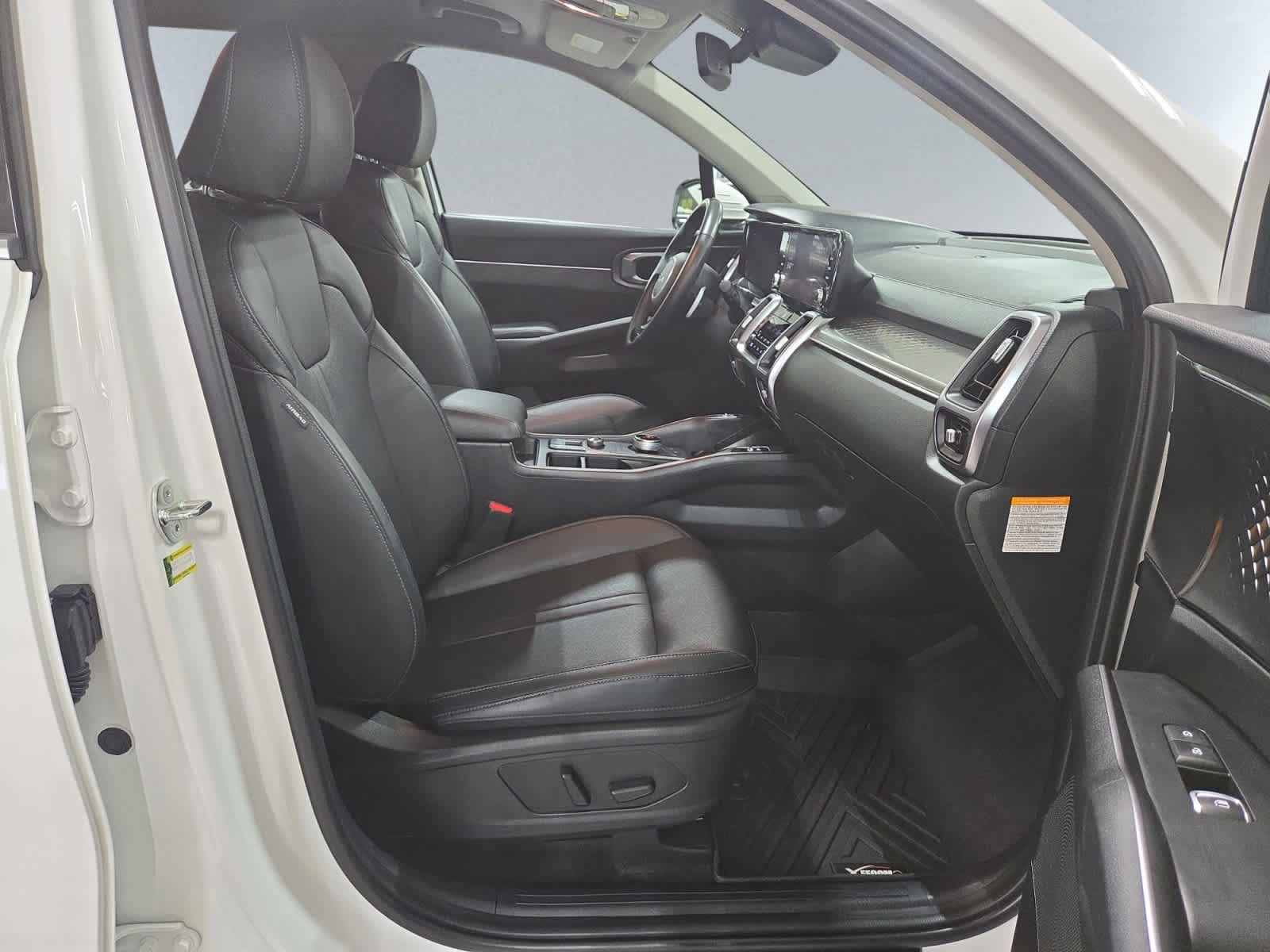 Used 2023 Kia Sorento EX AWD/4WD image 20
