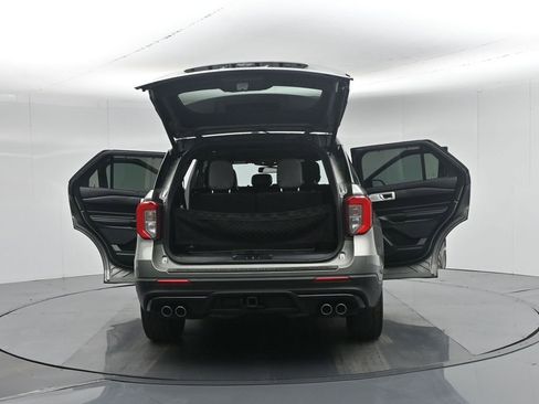 Used 2020 Ford Explorer ST w/ ST Street Pack image 40