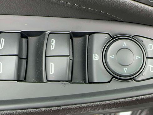 Used 2023 Chevrolet Traverse LT w/ Midnight/Sport Edition AWD/4WD image 13