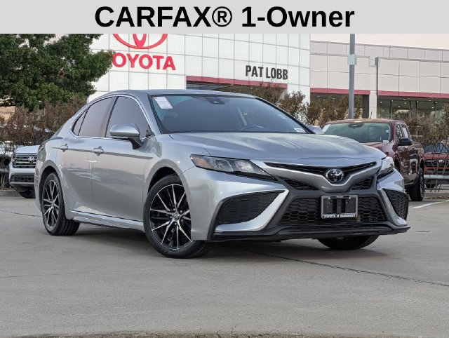 Used 2023 Toyota Camry SE FWD image 2