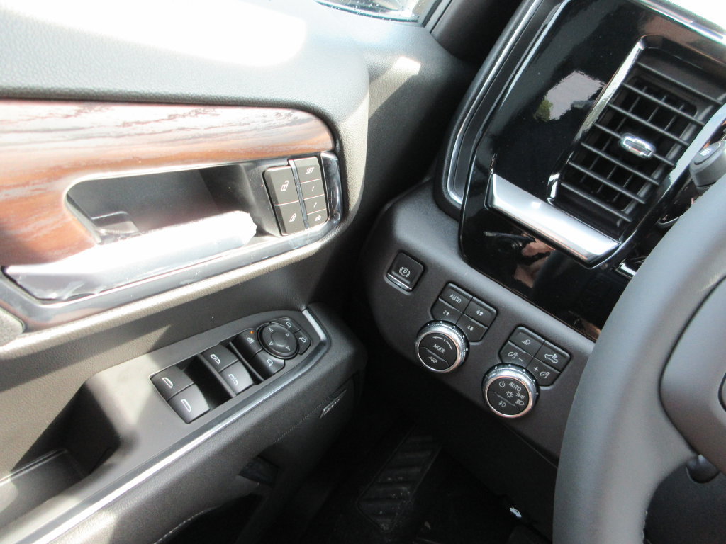 New 2026 GMC Sierra 1500 SLT w/ SLT Premium Plus Package AWD/4WD image 16