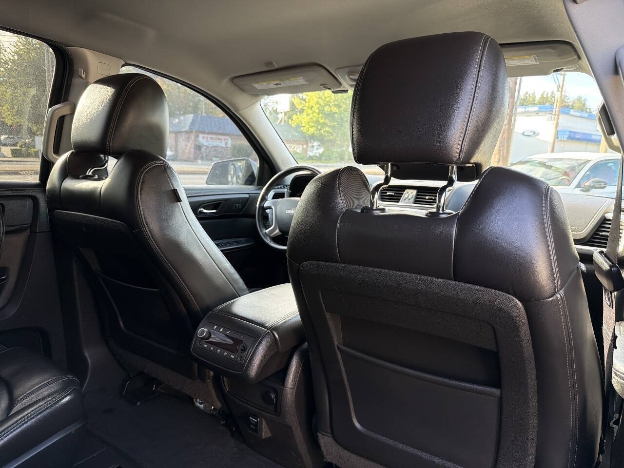 Used 2015 GMC Acadia SLT AWD/4WD image 24