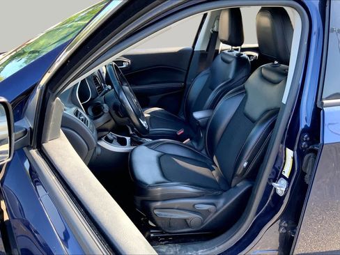 Used 2018 Jeep Compass Latitude AWD/4WD image 8