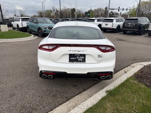 Used 2020 Kia Stinger GT1 AWD/4WD image 4