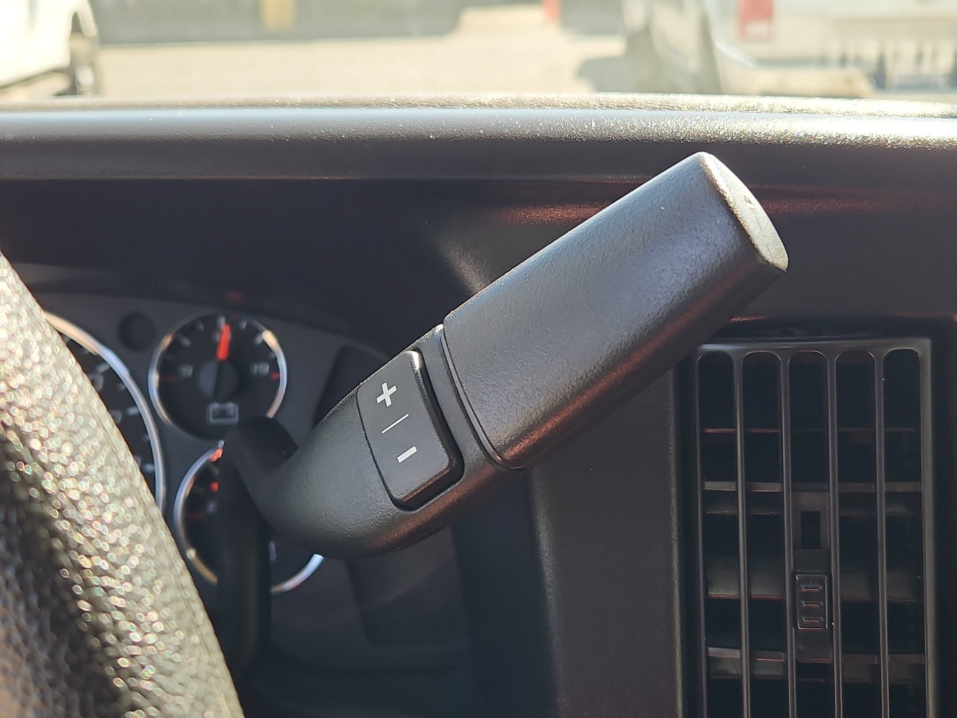 Used 2024 Chevrolet Express 2500 w/ Driver Convenience Package RWD image 19
