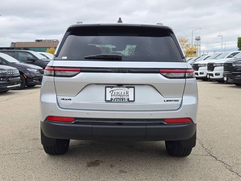 New 2025 Jeep Grand Cherokee Limited w/ Black Appearance Package image 14