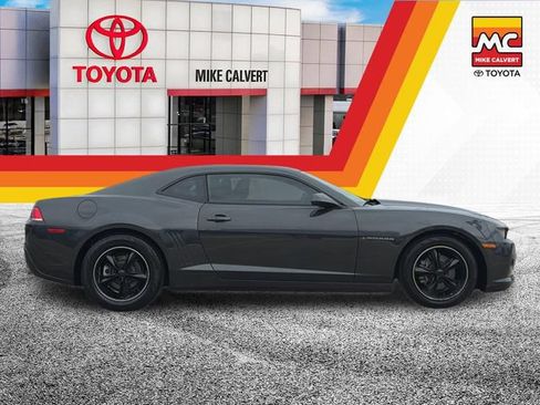Used 2015 Chevrolet Camaro LS RWD image 6