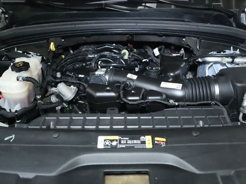 Used 2023 Jeep Grand Cherokee Altitude AWD/4WD image 35