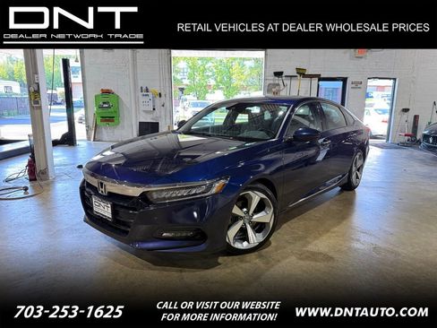 Used 2018 Honda Accord Touring image 1