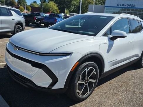 New 2026 Chevrolet Equinox EV LT image 31