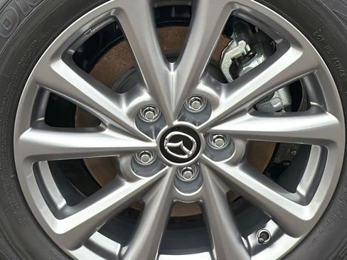 New 2025 MAZDA CX-5 AWD 2.5 S w/ Preferred Package image 4