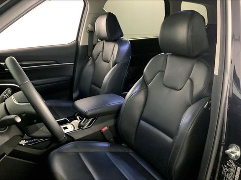 Certified 2025 Kia Telluride S AWD/4WD image 22