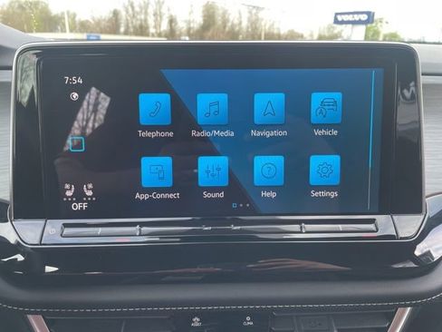 Used 2025 Volkswagen Atlas Cross Sport SE w/ Black Wheel Package image 15