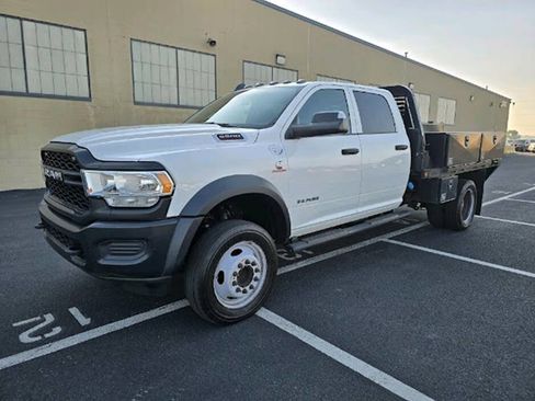 Used 2021 RAM 5500 Tradesman w/ Max Tow Package AWD/4WD image 3