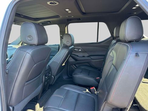 Used 2023 Chevrolet Traverse RS image 10