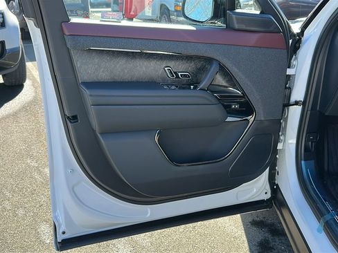 New 2026 Land Rover Range Rover Sport Dynamic SE image 8