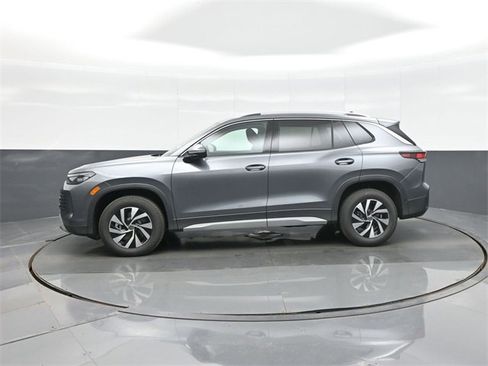 New 2026 Volkswagen Tiguan S image 4