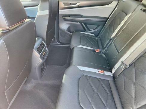 Certified 2025 Volkswagen Atlas Peak Edition SE image 13