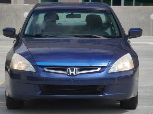 Used 2004 Honda Accord LX image 19