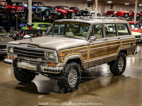 Used 1988 Jeep Grand Wagoneer AWD/4WD image 29