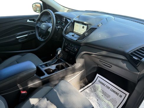 Used 2019 Ford Escape SE image 7