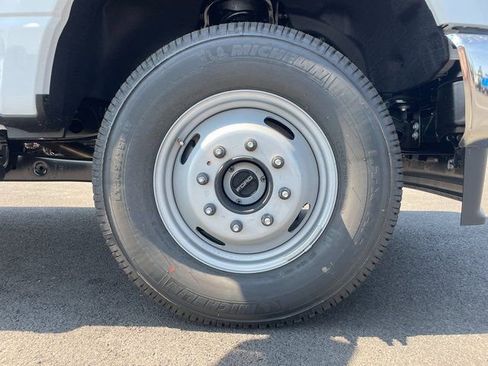 New 2025 Ford F350 XL w/ XL Chrome Package image 9